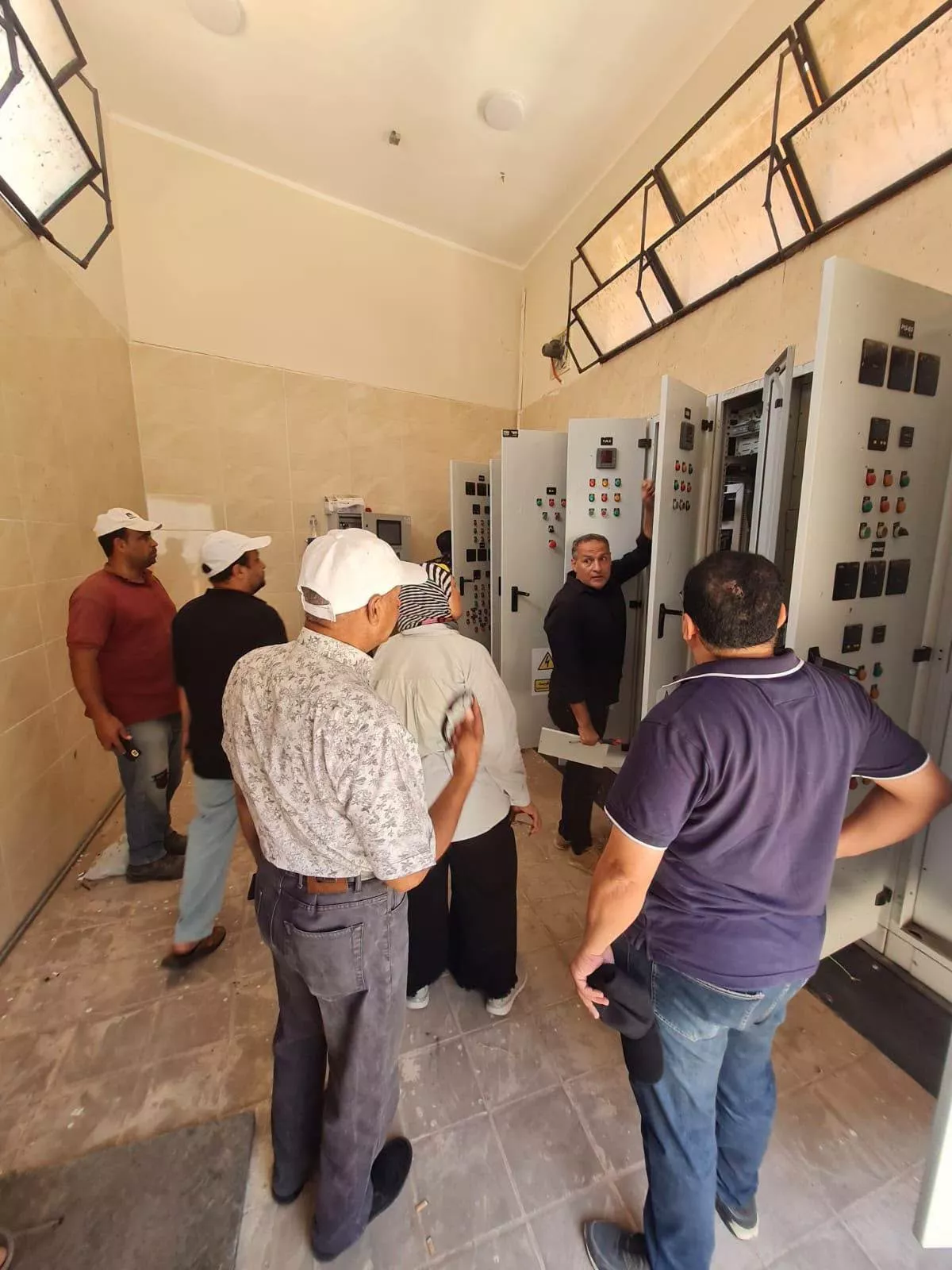 وزيرة الإسكان تتابع مشروعات مياه الشرب والصرف بحياة كريمة