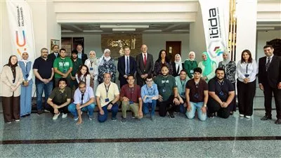 رئيس «إيتيدا» يلتقي الدفعة الأولى لبرنامج تمكين المواهب من ذوي التنوع العصبي