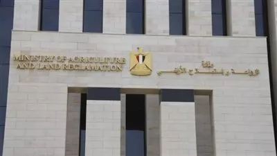 «الزراعة» تعلن ضبط 230 عبوة مبيدات مغشوشة بالجيزة وكفر الشيخ