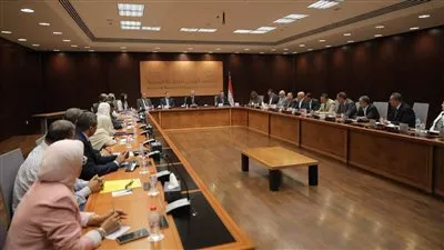 وزير «السياحة» يبحث خطة تطوير ورفع كفاءة البنية التحتية بالمواقع الأثرية