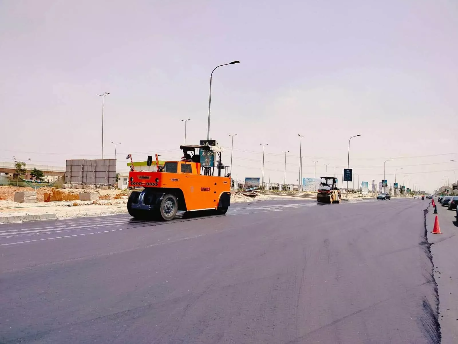 مشروعات الطرق والمرافق بعدد من المدن الجديدة