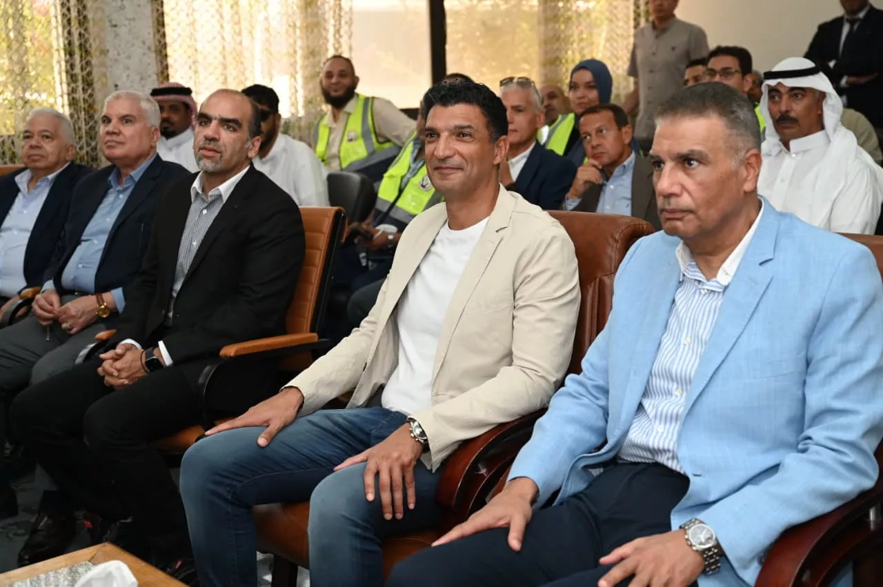 وزير الصناعة يتفقد مصنع إنتاج السبائك بشركة سيناء للمنجنيز