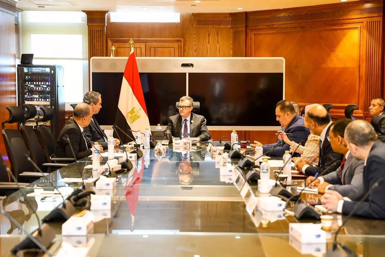 وزير التخطيط يجتمع مع رئيس الوطنية للإعلام