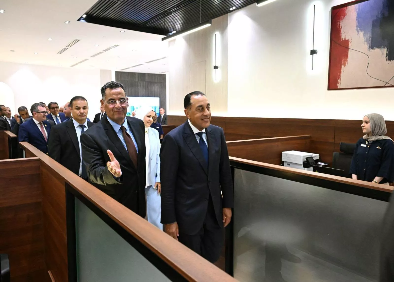 رئيس الوزراء يفتتح مركز الخدمات الضريبية المميزة بالعلمين 