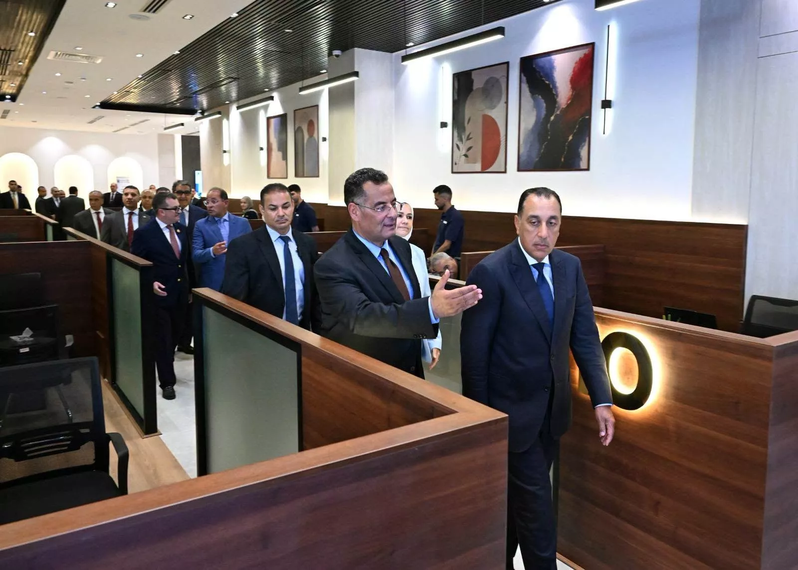 رئيس الوزراء يفتتح مركز الخدمات الضريبية المميزة بالعلمين 