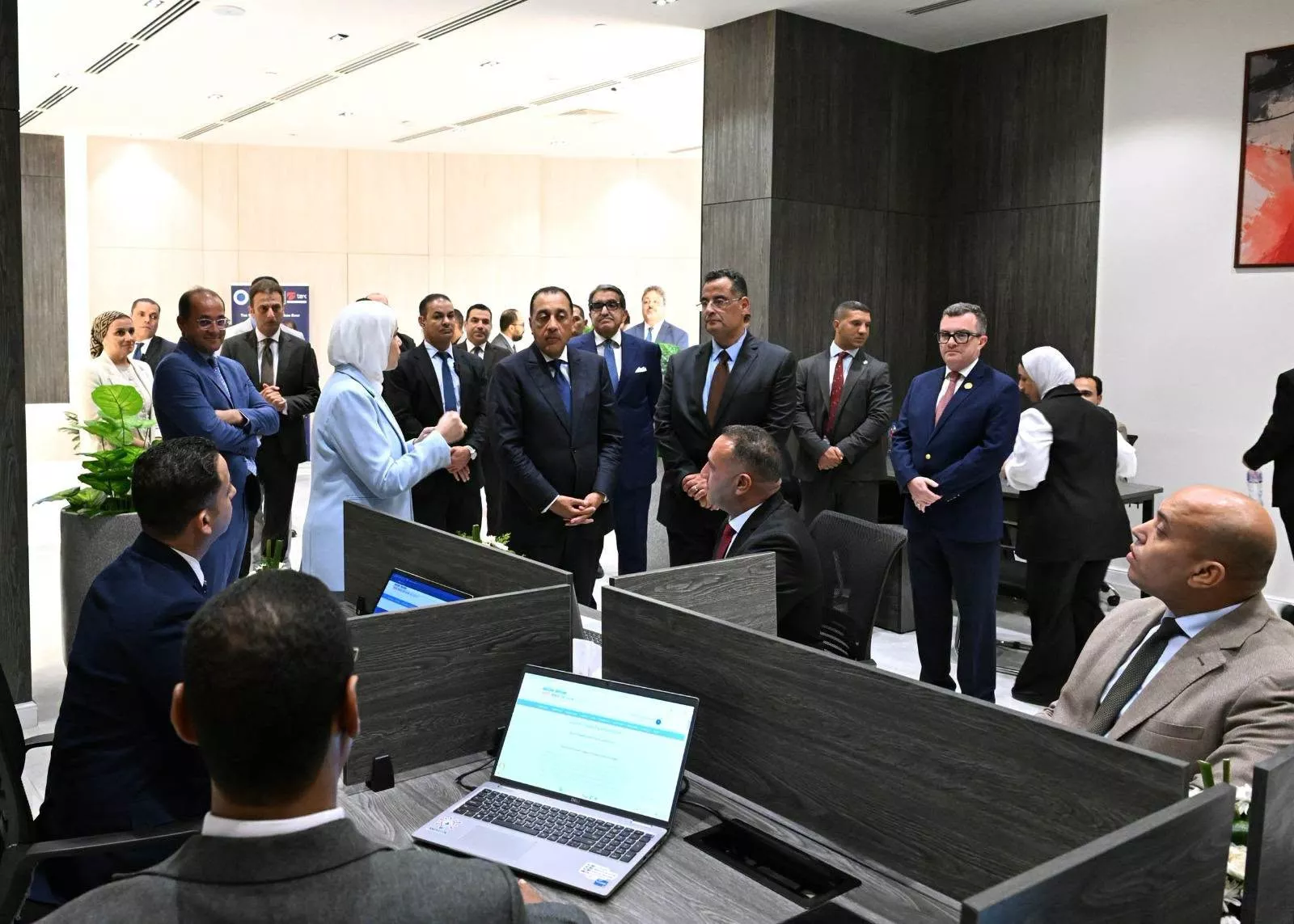 رئيس الوزراء يفتتح مركز الخدمات الضريبية المميزة بالعلمين 