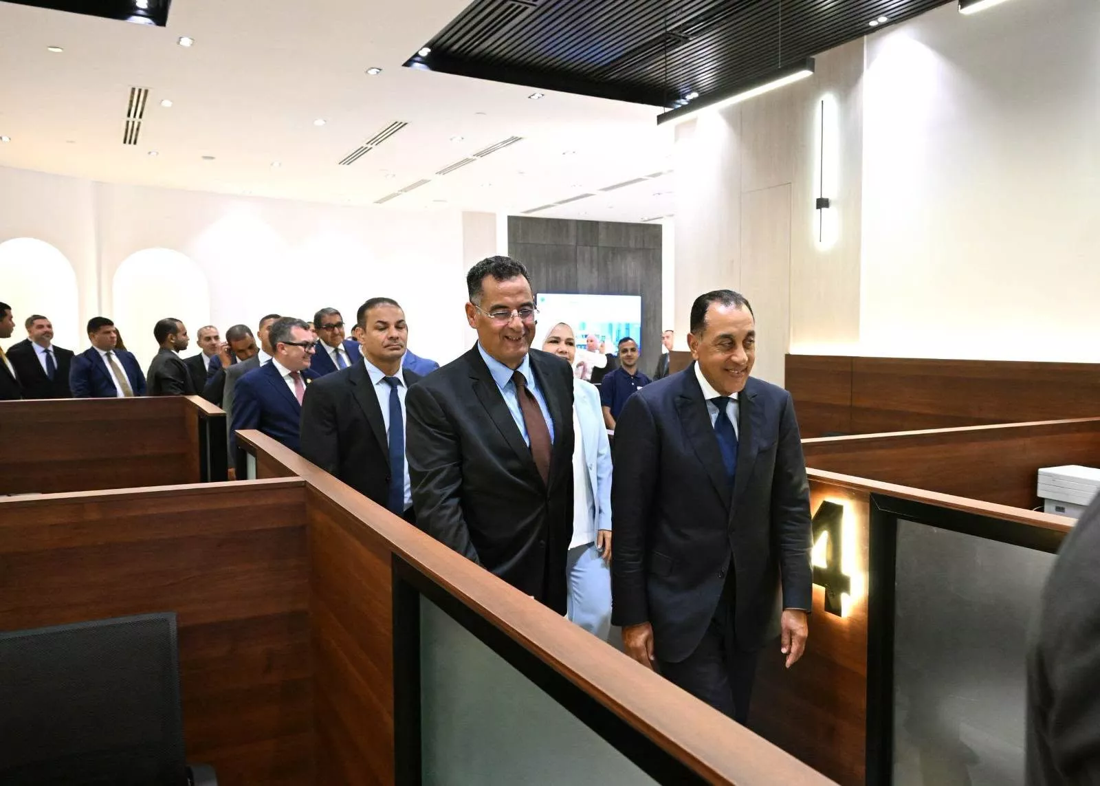 رئيس الوزراء يفتتح مركز الخدمات الضريبية المميزة بالعلمين 