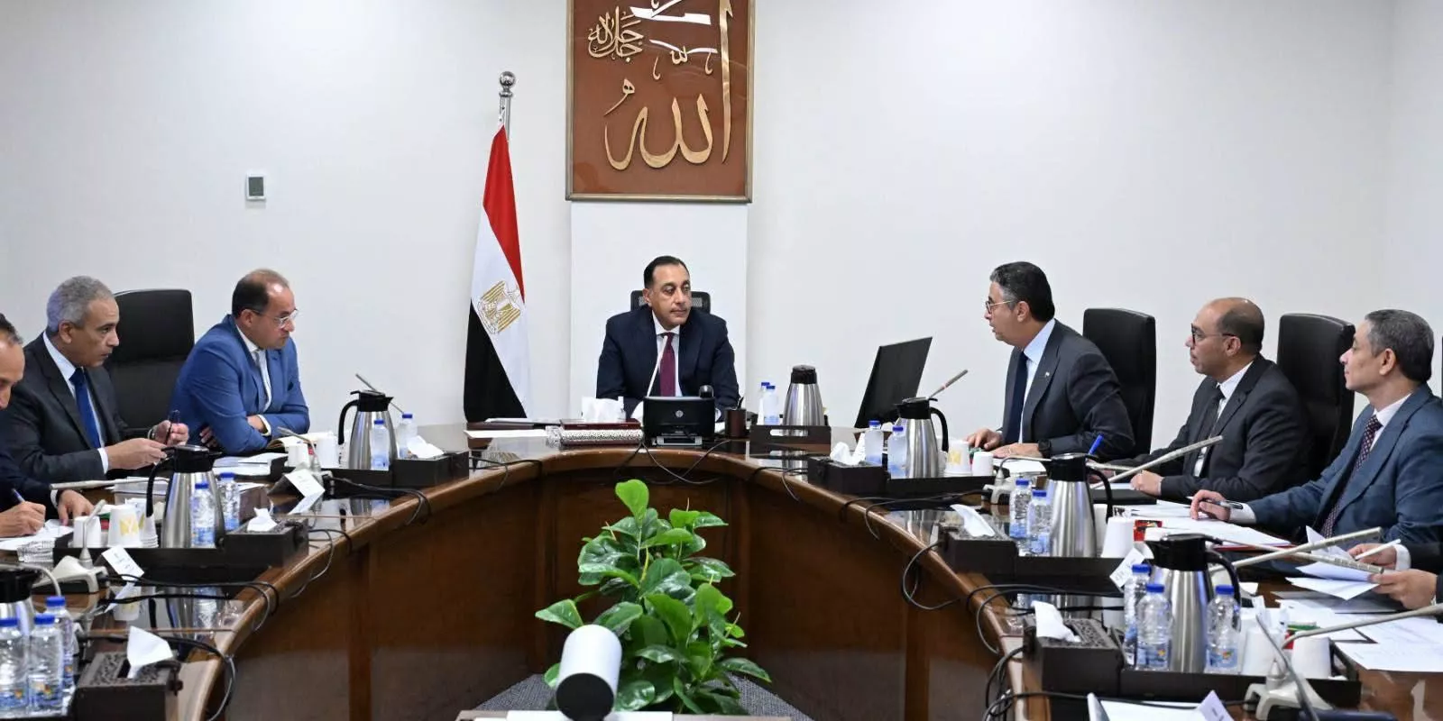 رئيس الوزراء يستعرض فض التشابكات المالية بين المالية وهيئة السلع التموينية