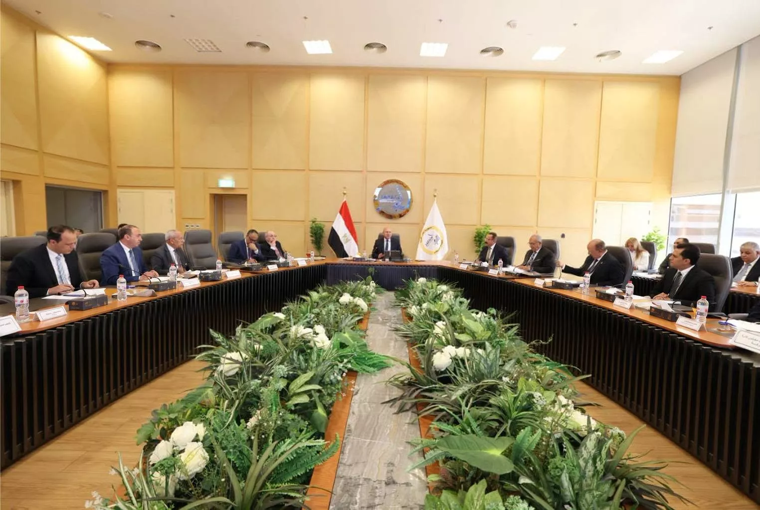 وزير النقل يترأس اجتماع الشركة المصرية لناقلات البترول