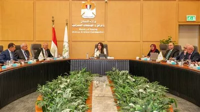 وزيرة «الإسكان» تتابع منظومة مياه الشرب والصرف الصحي بمحافظة القاهرة