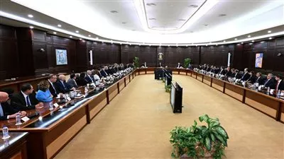 رئيس الوزراء يلتقي رؤساء البعثات الدبلوماسية المرشحين بالخارج