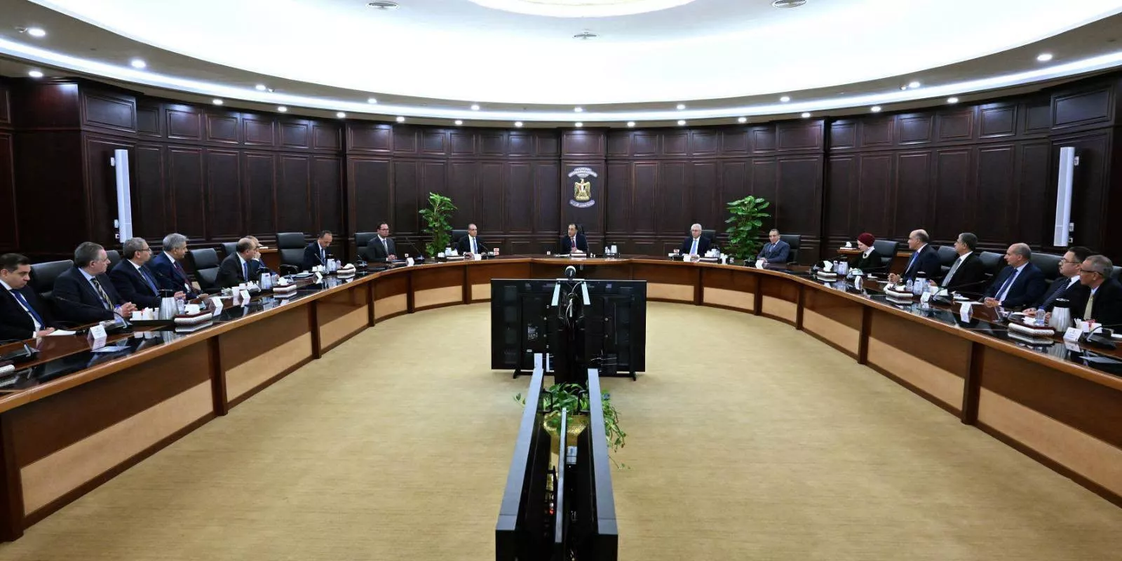 مدبولي يلتقي رؤساء البعثات الدبلوماسية المرشحين بالخارج