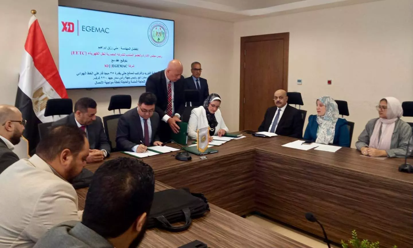الشركة المصرية لنقل الكهرباء عقدًا مع شركة XD-EGEMAC