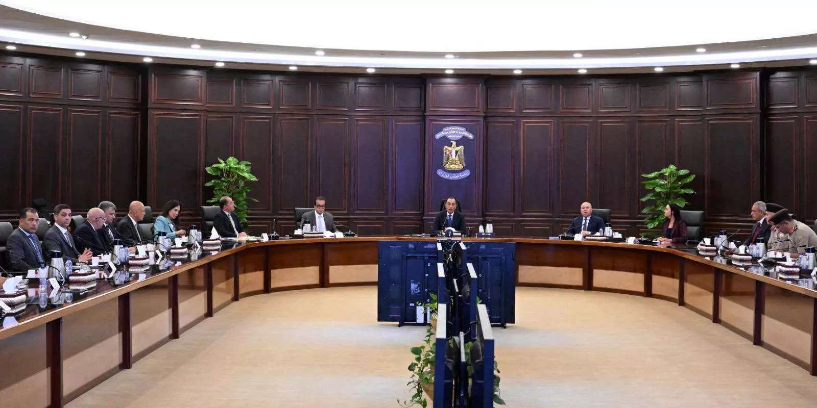 رئيس الوزراء يتابع موقف تنفيذ مبادرة حياة كريمة