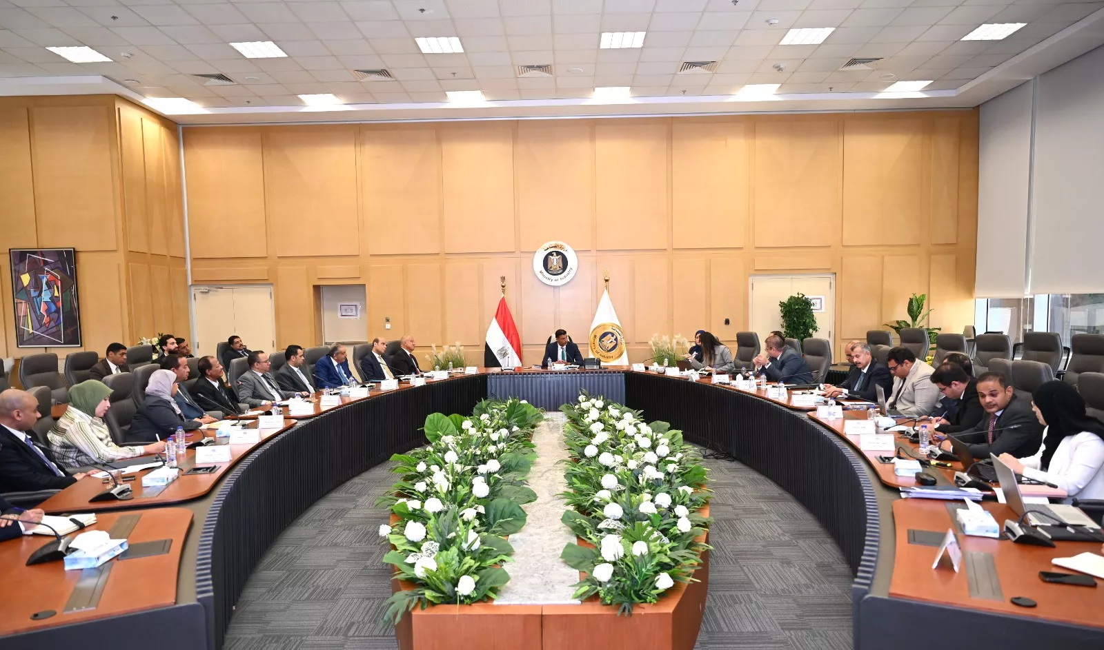 وزير الصناعة يترأس الاجتماع الأول للجنة تفضيل المنتج الصناعي المصري
