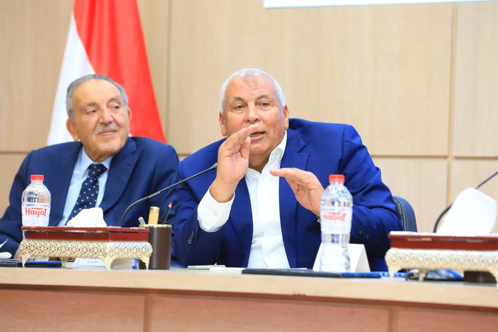 وزير المالية في حوار مفتوح مع رئيس اتحاد الغرف التجارية
