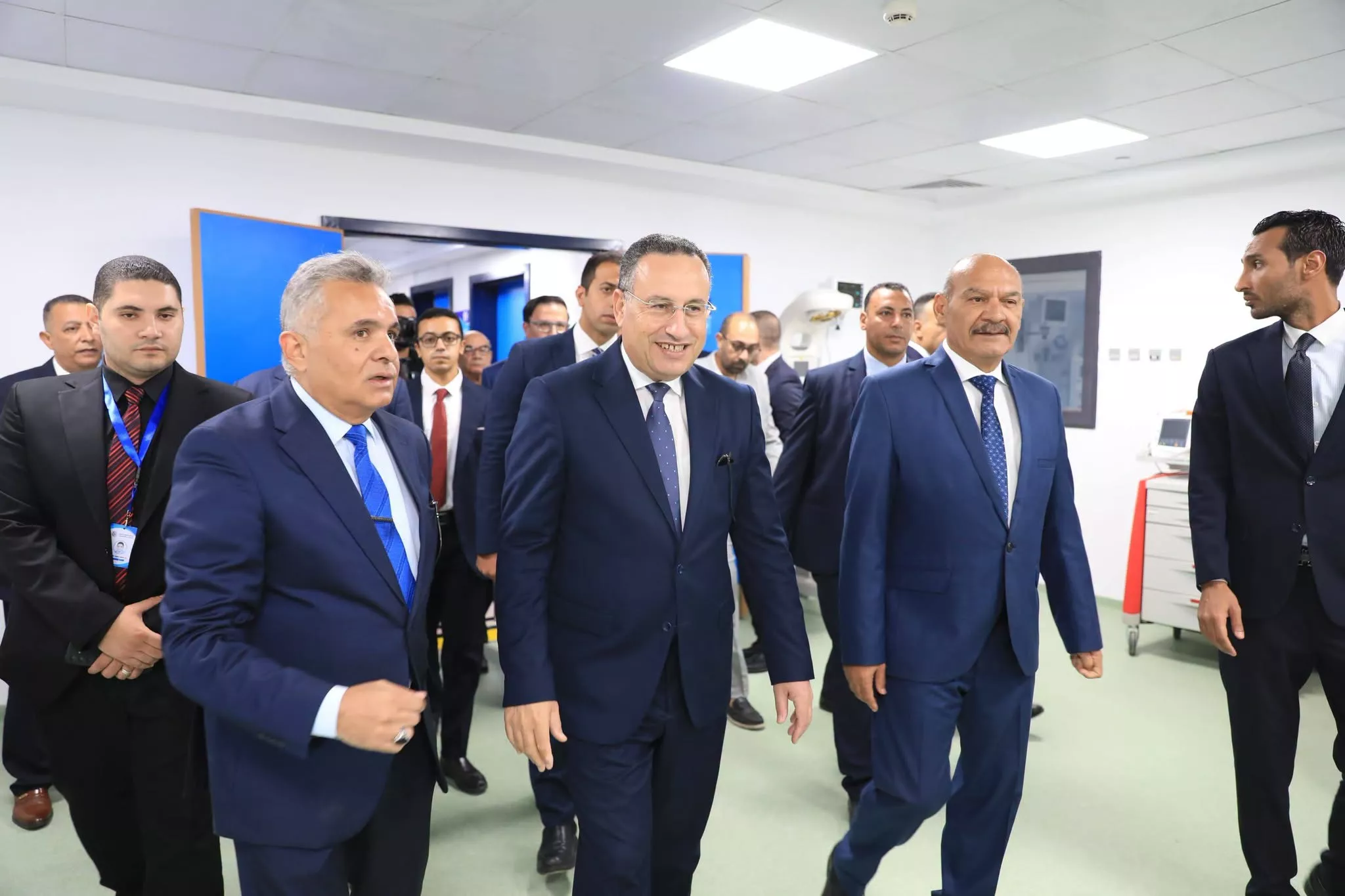 افتتاح عدد من المشروعات التعليمية والطبية بجامعة السويس