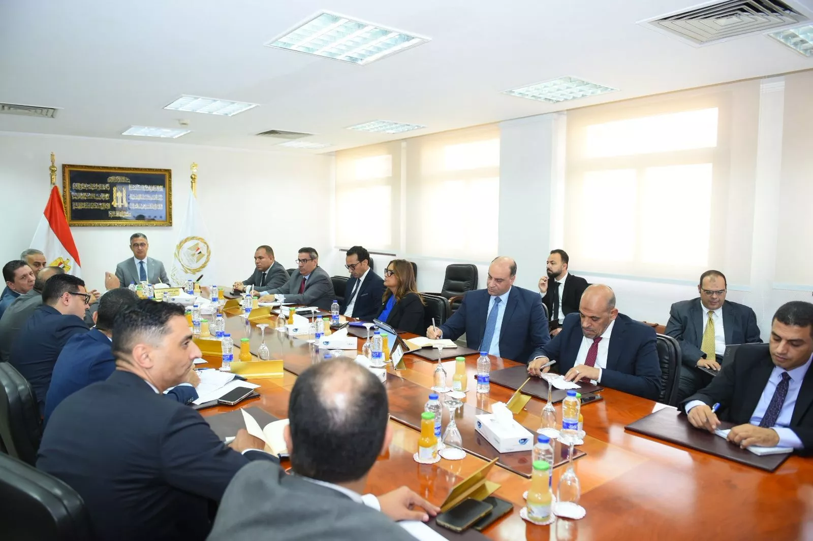 وزير التموين يجتمع مع كافة الجهات التابعة والمعنية بالوزارة