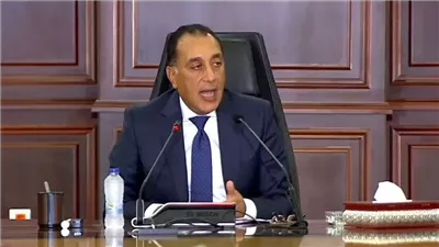 فرض رسم 15 دولارًا على تأشيرات الدخول والأعمال القنصلية