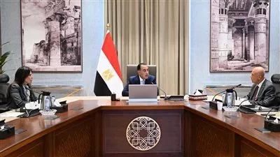 الحكومة تتلقى عروض من شركات عالمية لتنفيذ محطات تحلية مياه البحر