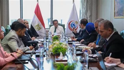 وزير «الصحة» يبحث مستجدات إنشاء مجمع للأجهزة التعويضية والأطراف الصناعية