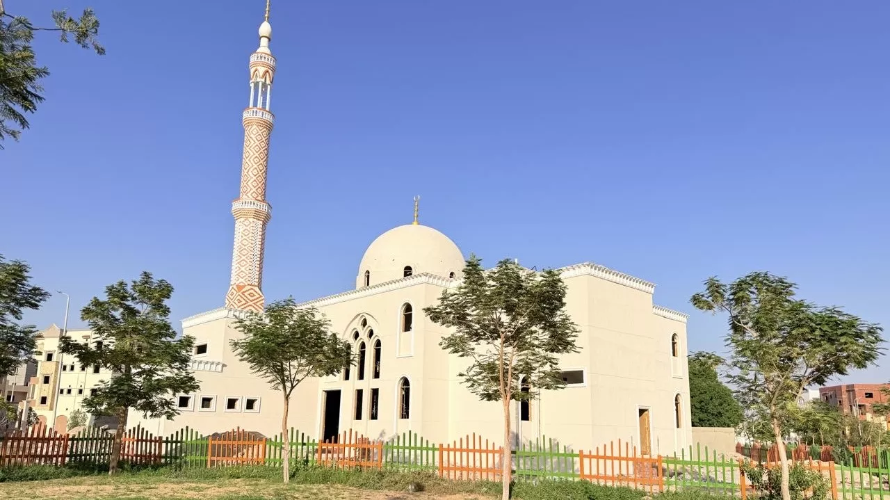 المشروعات والخدمات بمدينتي قنا والمنيا الجديدتين