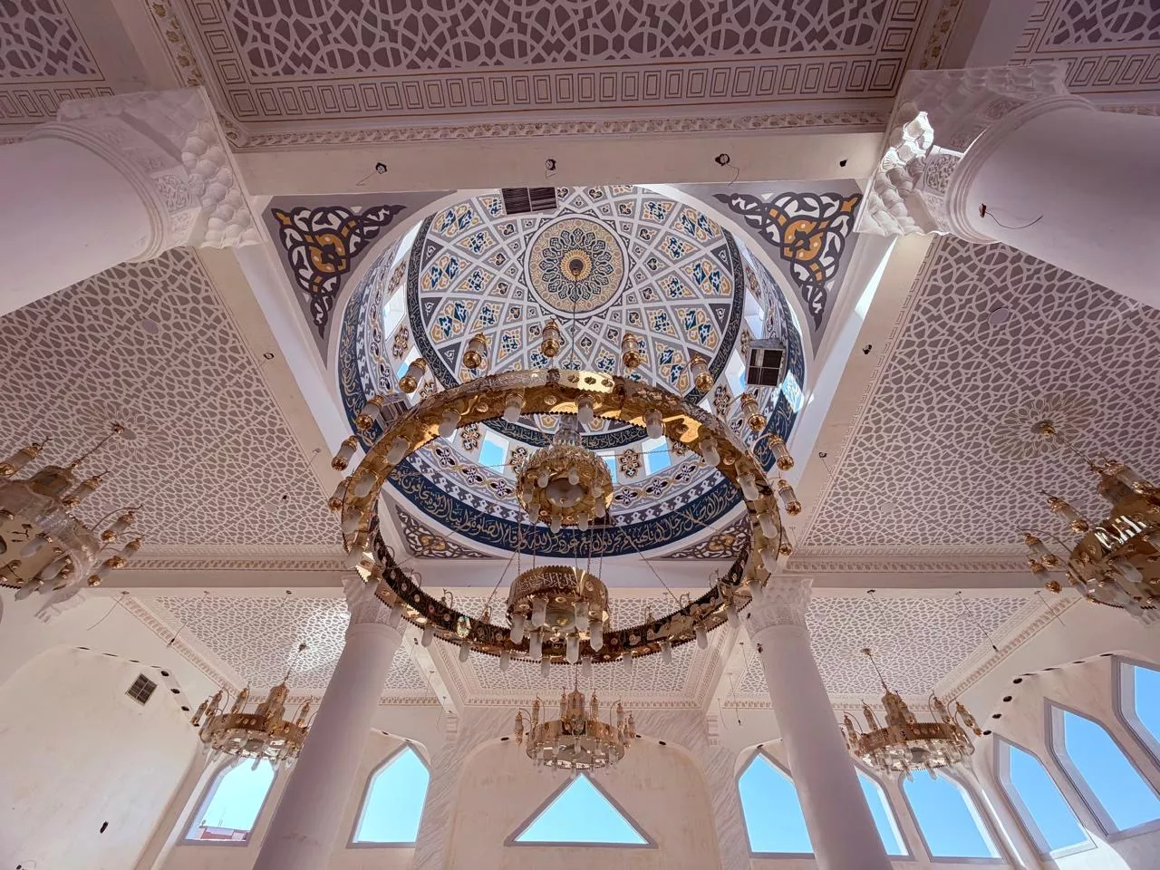 المشروعات والخدمات بمدينتي قنا والمنيا الجديدتين