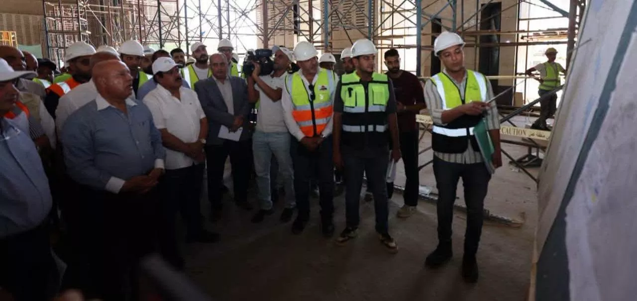 وزير النقل يتفقد الخط الأول من شبكة القطار الكهربائي السريع