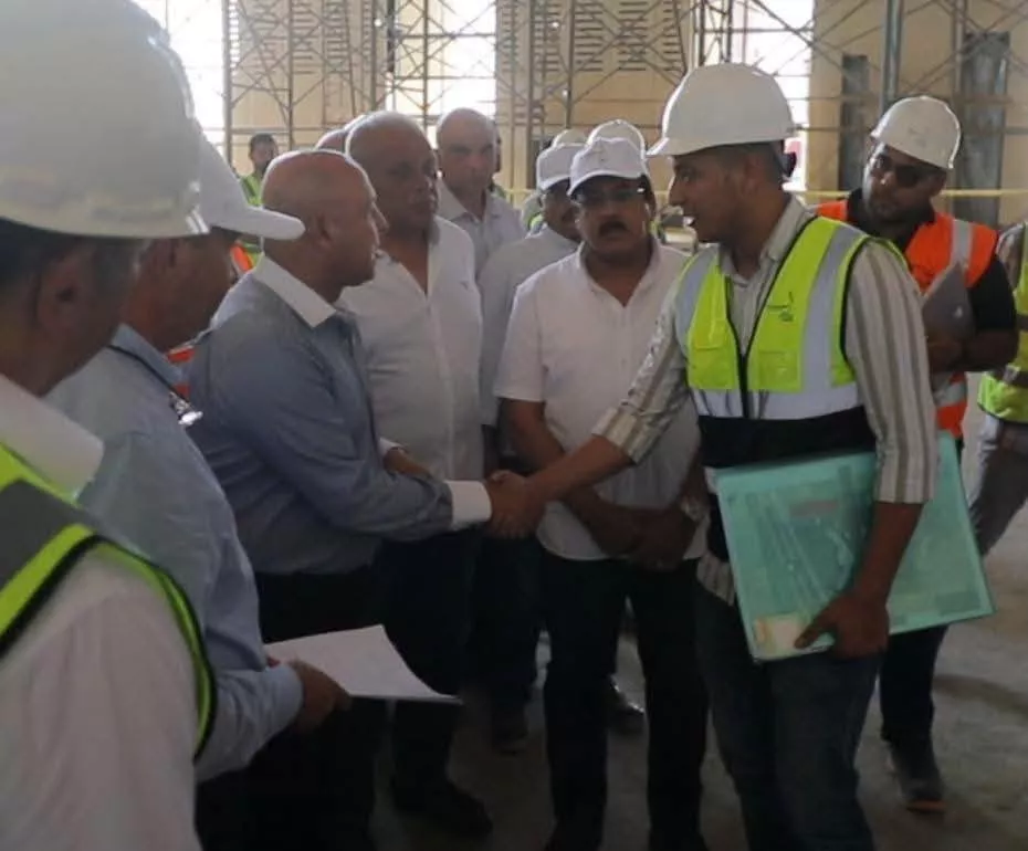 وزير النقل يتفقد الخط الأول من شبكة القطار الكهربائي السريع