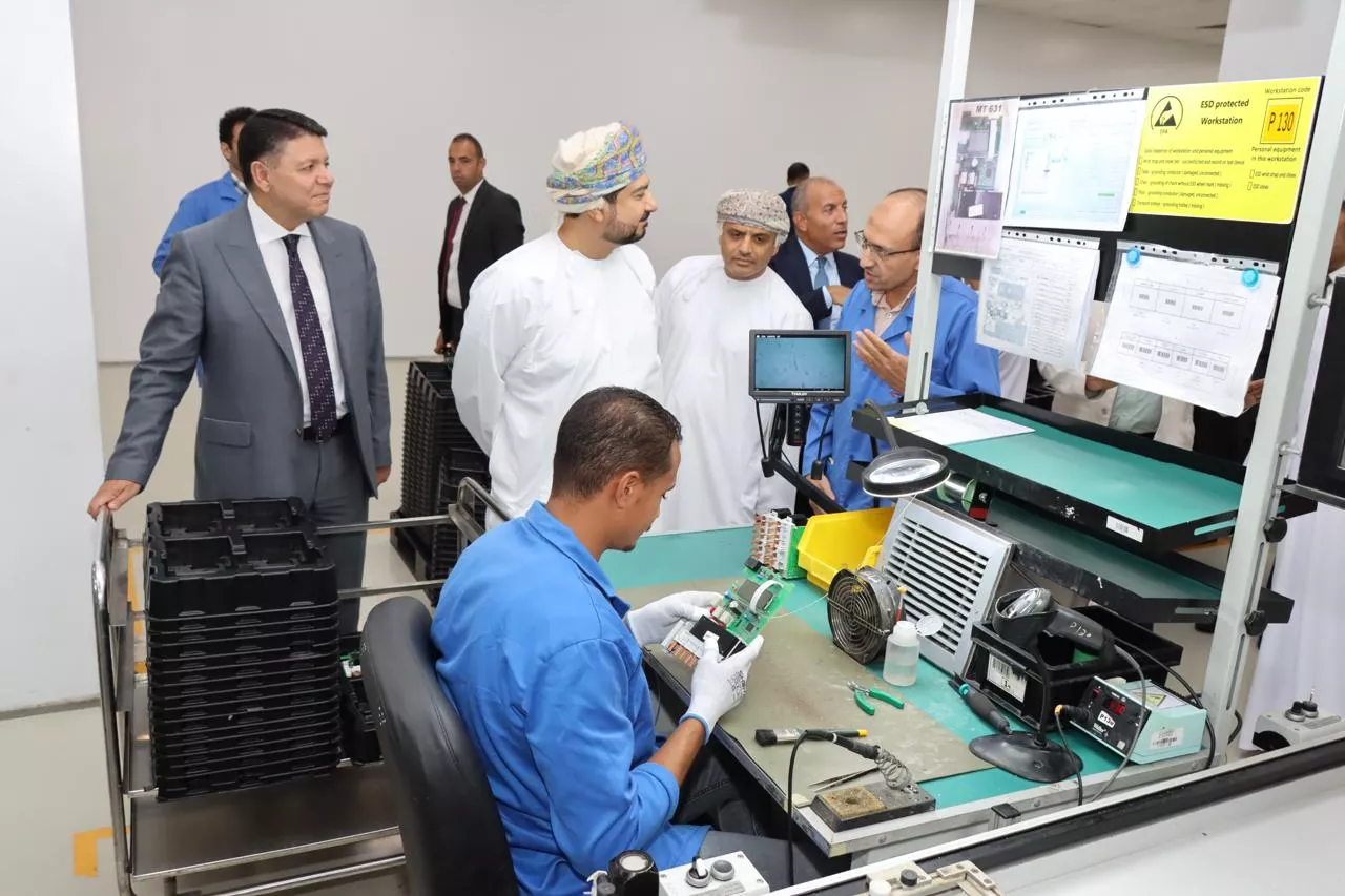رئيس التنمية الصناعية تستقبل وفداً عُمانياً