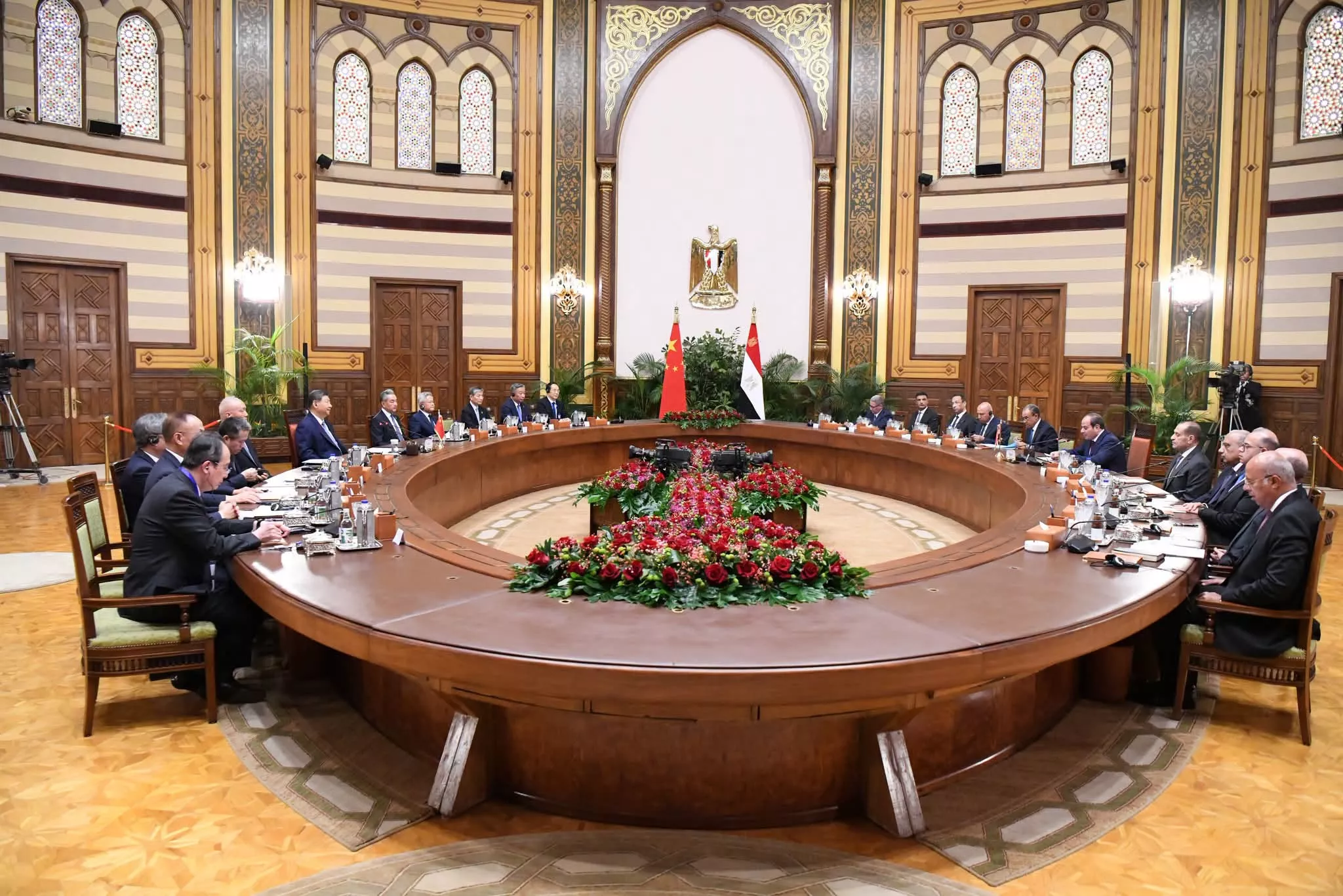 الرئيس السيسي يجتمع مع نظيره الصيني