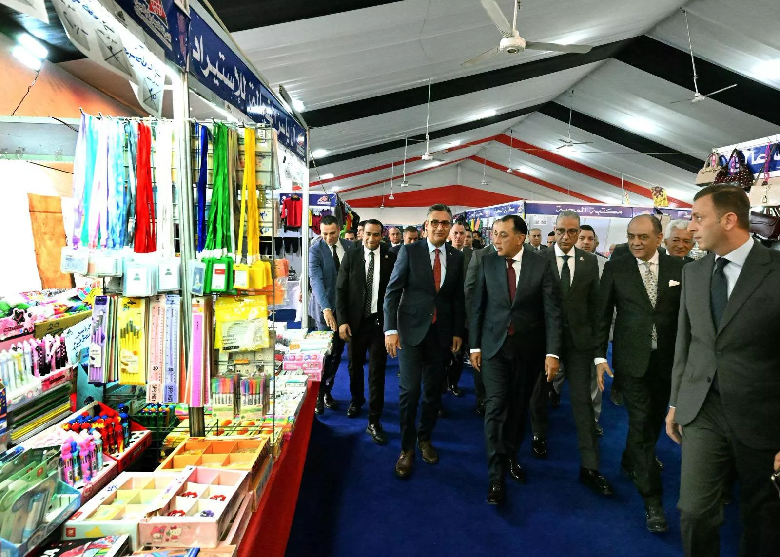 رئيس الوزراء يفتتح المعرض الرئيسي لأهلًا مدارس بمحافظة الجيزة