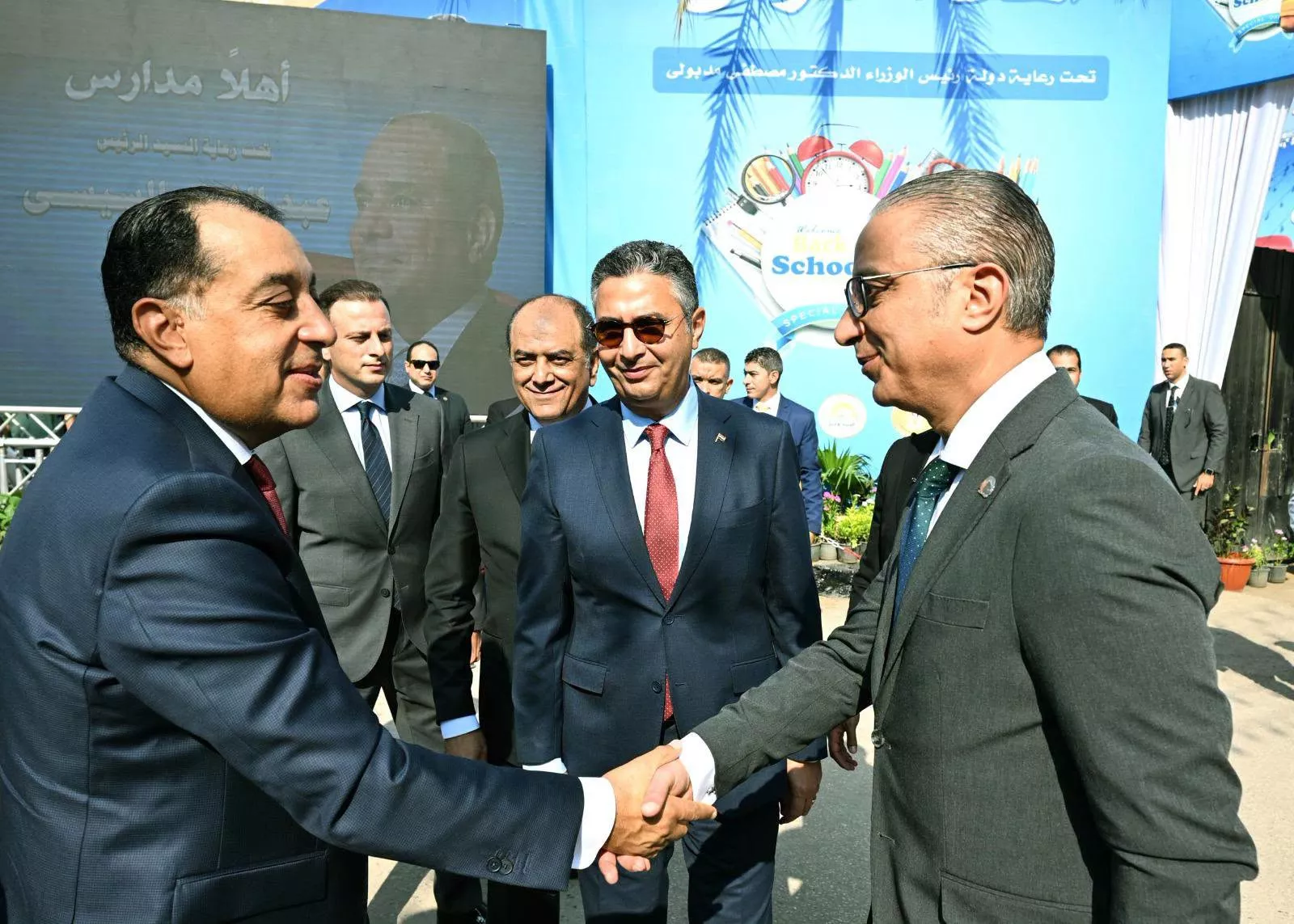 رئيس الوزراء يفتتح المعرض الرئيسي لأهلًا مدارس بمحافظة الجيزة