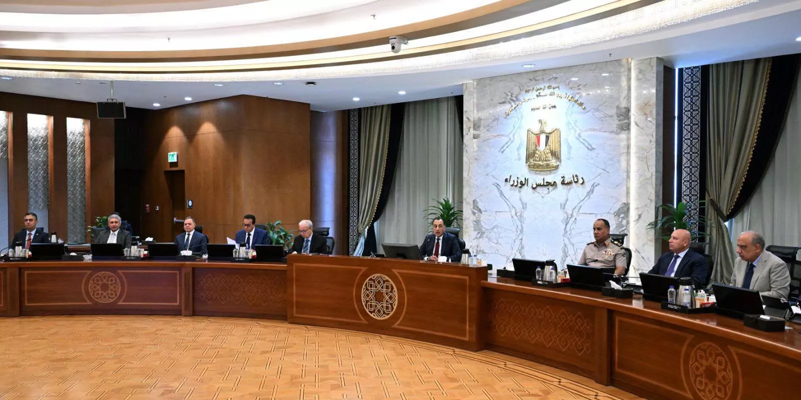 رئيس الوزراء يترأس الاجتماع الأسبوعي للحكومة
