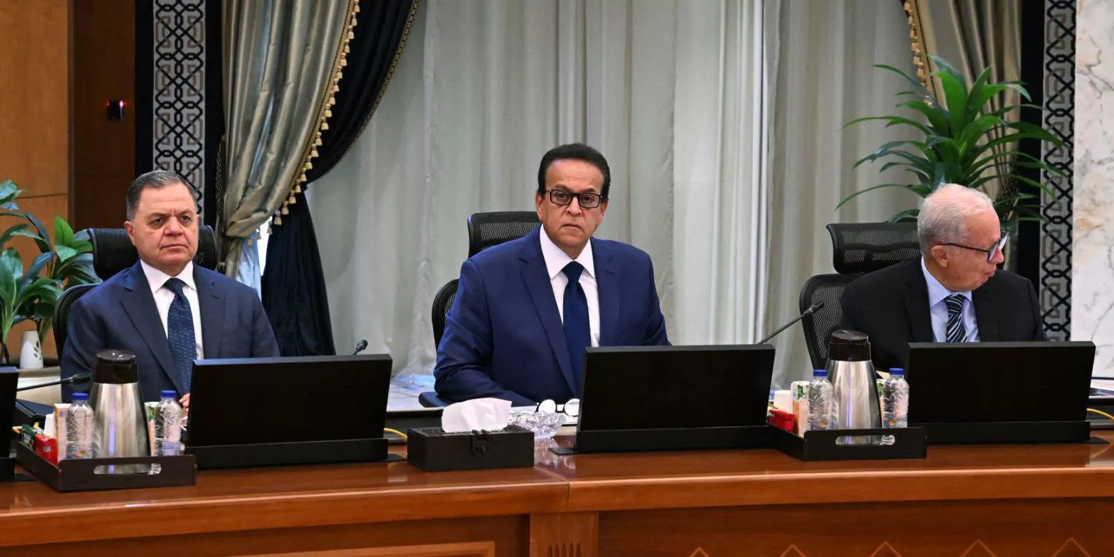 رئيس الوزراء يترأس الاجتماع الأسبوعي للحكومة