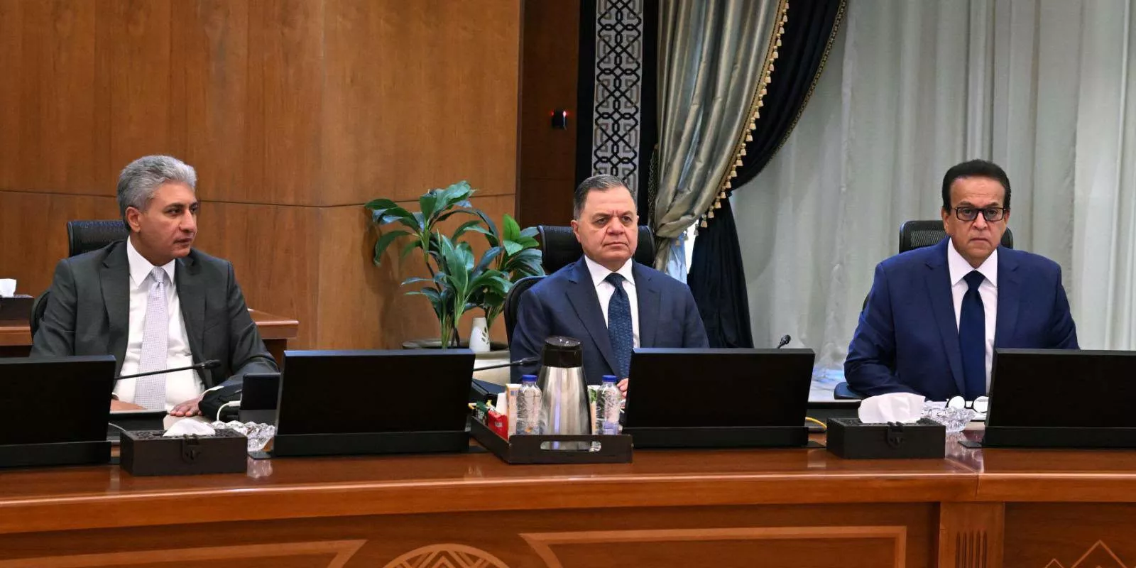 رئيس الوزراء يترأس الاجتماع الأسبوعي للحكومة