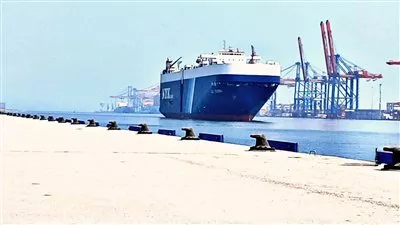 تعديل مساحة الدائرة الجمركية لشركة قناة السويس لتداول السيارات في بورسعيد