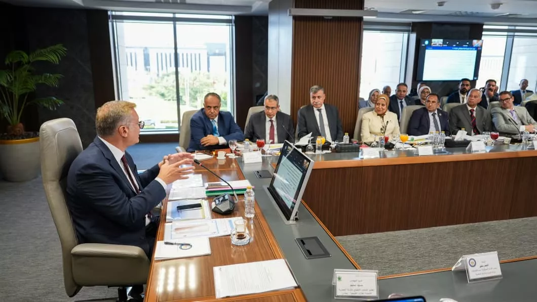 وزير البترول يترأس اجتماع الشركة العامة للبترول