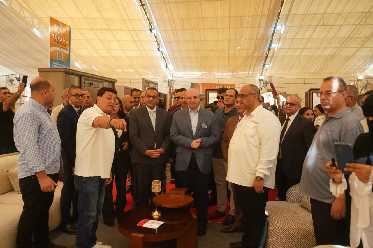 رئيس جهاز تنمية المشروعات يلتقي محافظ الفيوم