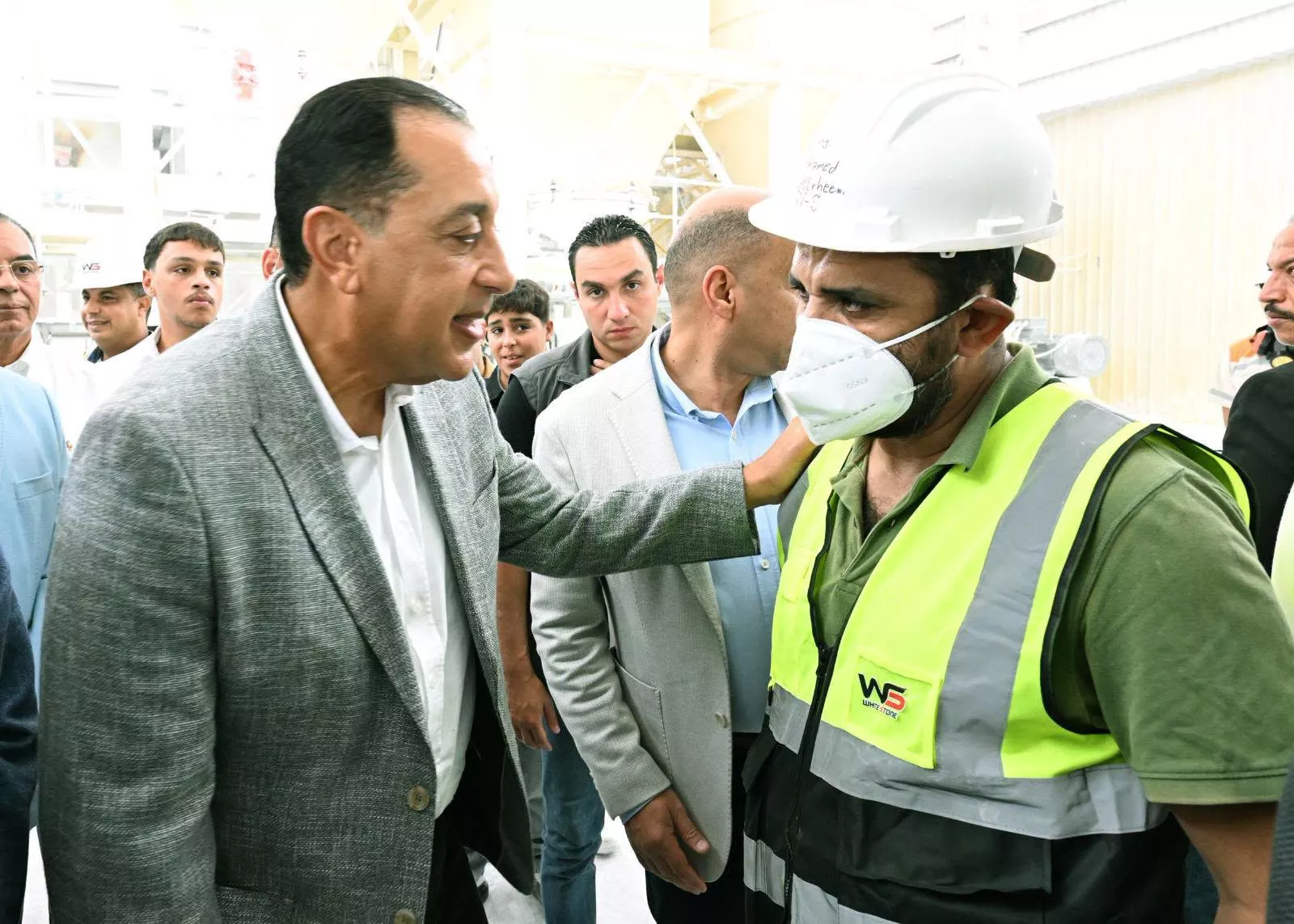 رئيس الوزراء يفتتح مصنع وايت ستون إيجيبت للتعدين