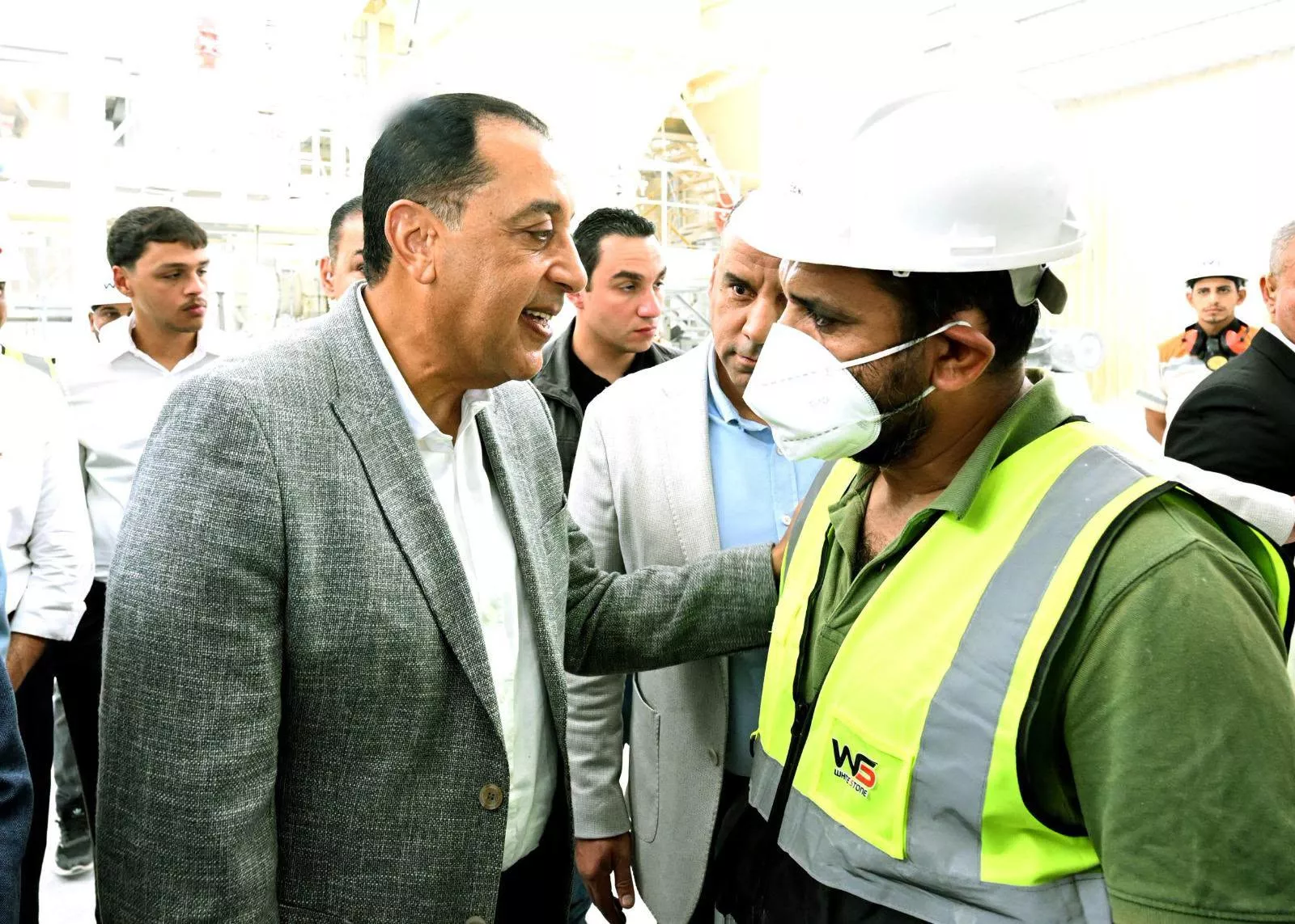 رئيس الوزراء يفتتح مصنع وايت ستون إيجيبت للتعدين