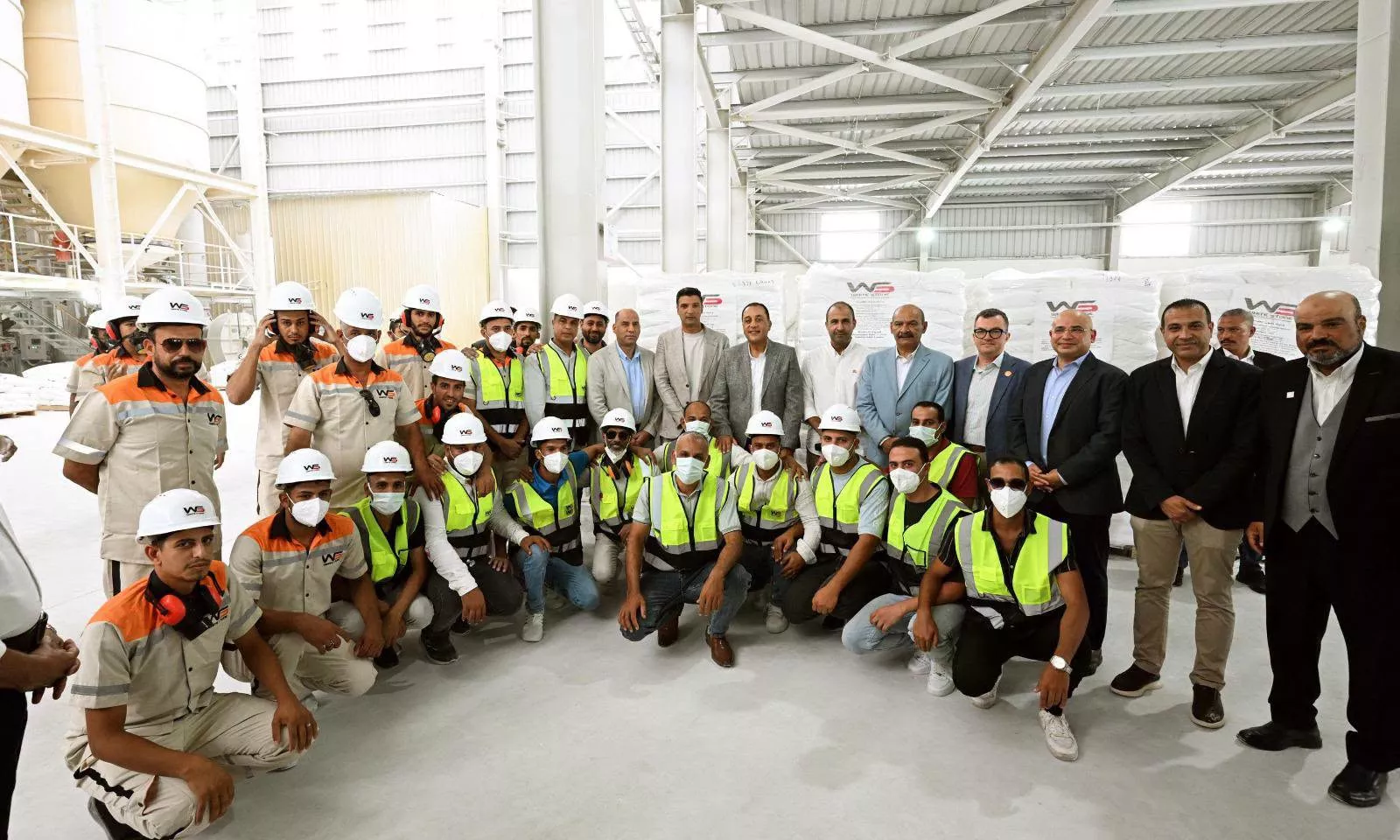 رئيس الوزراء يفتتح مصنع وايت ستون إيجيبت للتعدين