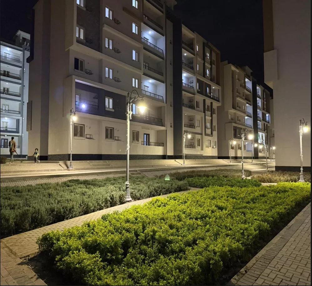 ا لمشروعات السكنية والخدمية بمدينة حدائق العاصمة