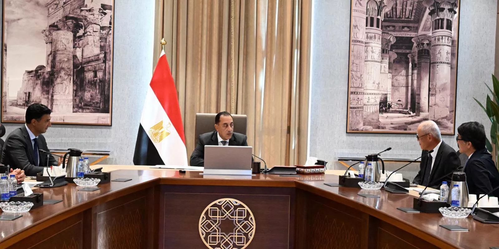 مدبولي يلتقي الرئيس والمدير التنفيذي لمجموعة تويوتا تسوشو