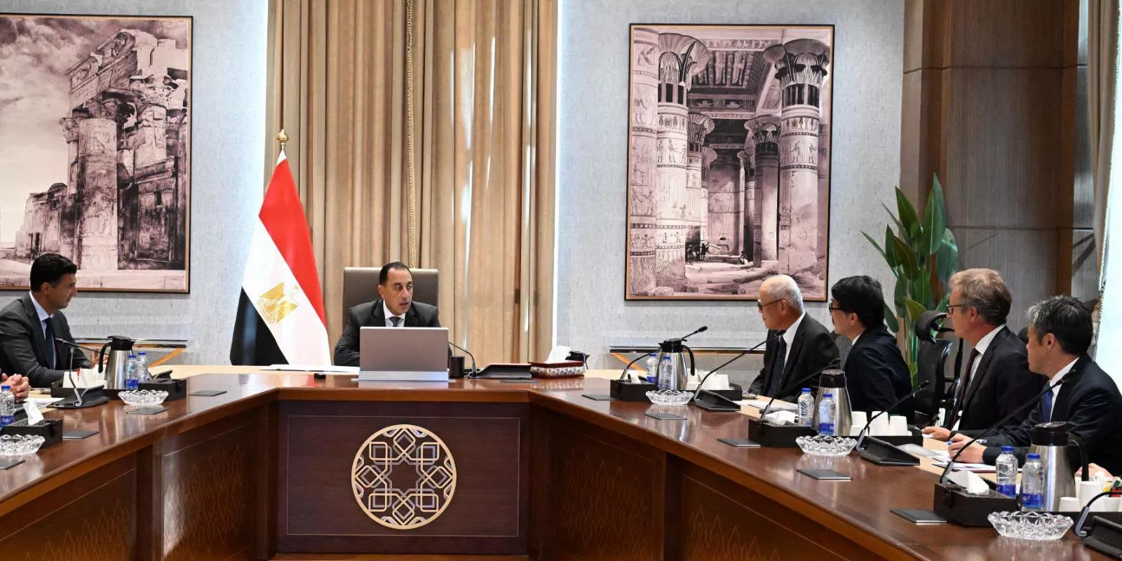 مدبولي يلتقي الرئيس والمدير التنفيذي لمجموعة تويوتا تسوشو