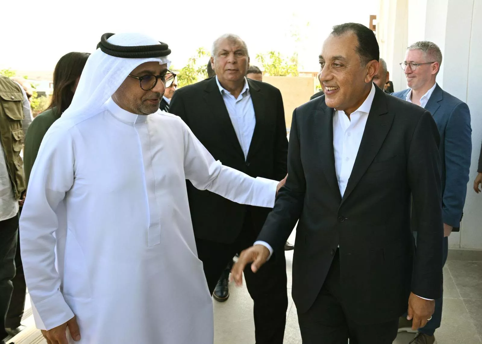 رئيس الوزراء يبدأ جولة تفقدية بمشروعات تنمية مدينة رأس الحكمة الجديدة