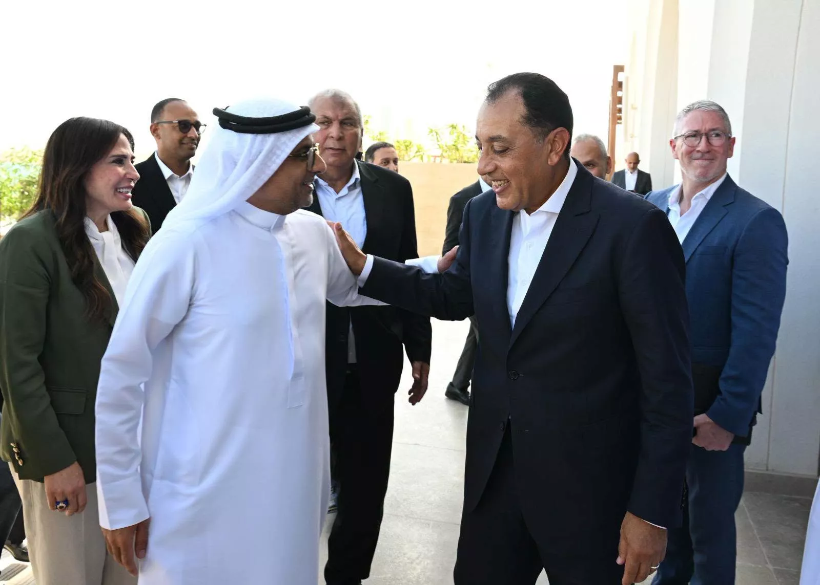 رئيس الوزراء يبدأ جولة تفقدية بمشروعات تنمية مدينة رأس الحكمة الجديدة