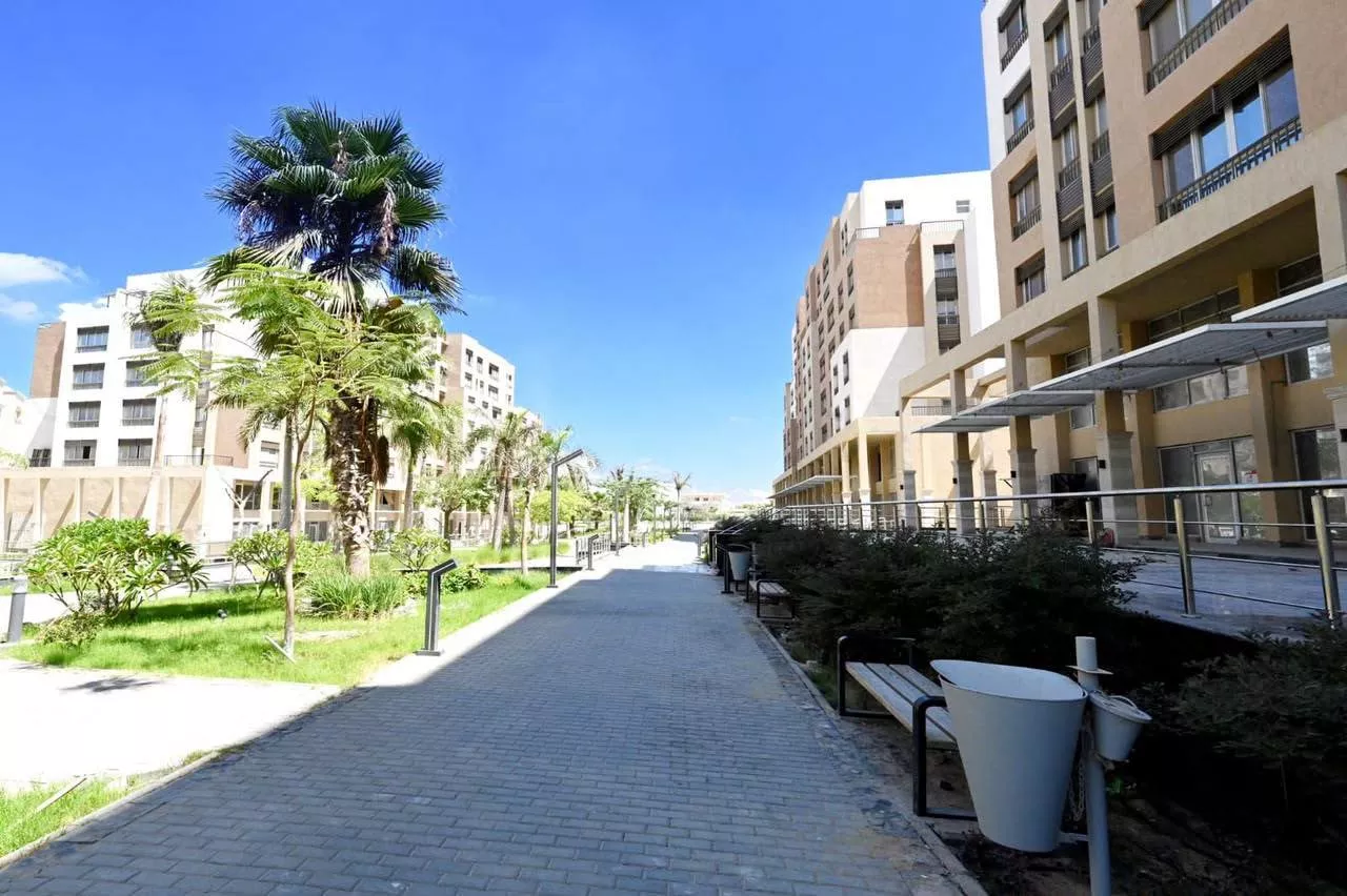 وزيرة الإسكان تتابع عدد من المشروعات والخدمات بالعاصمة الجديدة