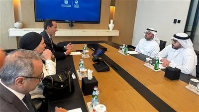 مصر والإمارات تعتزمان تنظيم منتدى أعمال لزيادة التعاون الاستثماري