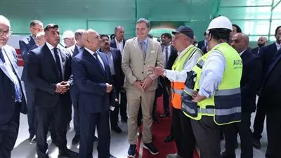 وزير «النقل» ونظيره الفرنسي يتفقدان مجمع ألستوم الصناعي بمدينة برج العرب الجديدة